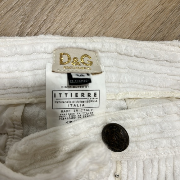 Authentic Dolce & Gabbana Corduroy Shorts - Picture 2 of 3